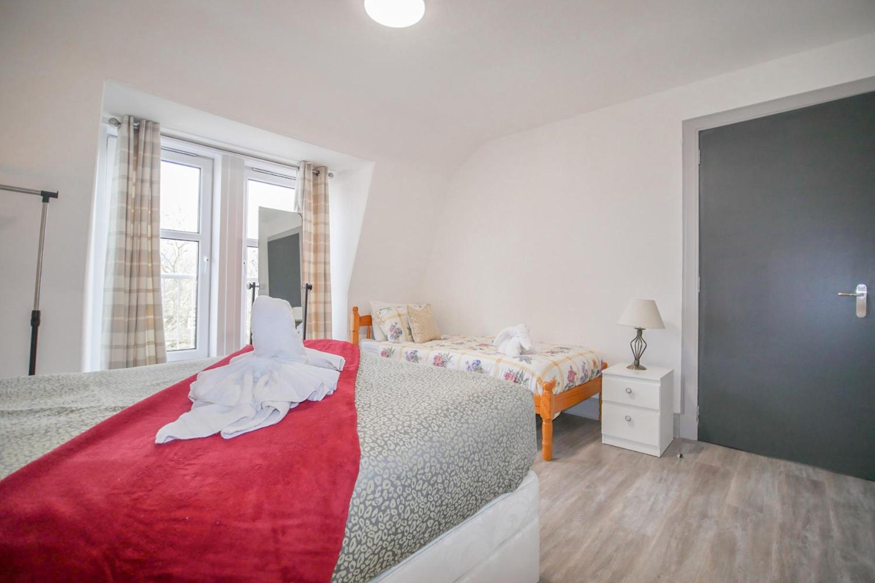 Telford Rd 5 Bedroom House Inverness Ngoại thất bức ảnh